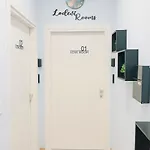 Lodevi Konukevi 3*