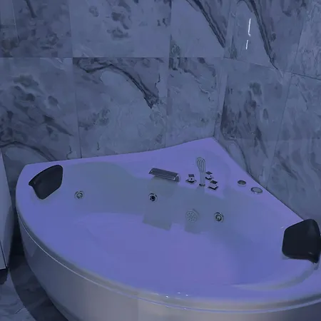 בית הארחה Lodevi פויג'ה